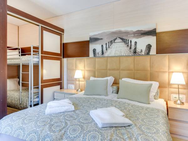 Apartament Gray 55m2 z balkonem i 2 sypialniami