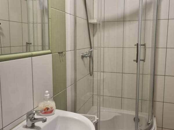 pokój 109 łazienka