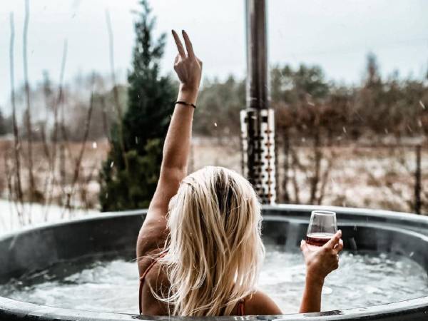 Domki Laura sauna i gorąca balia - OBIEKT CAŁOROCZNY