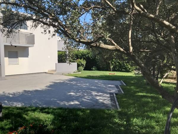 Enelani Apartamenty - tuż obok Trogiru!