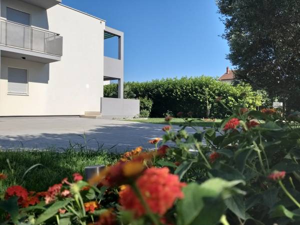 Enelani Apartamenty - tuż obok Trogiru!