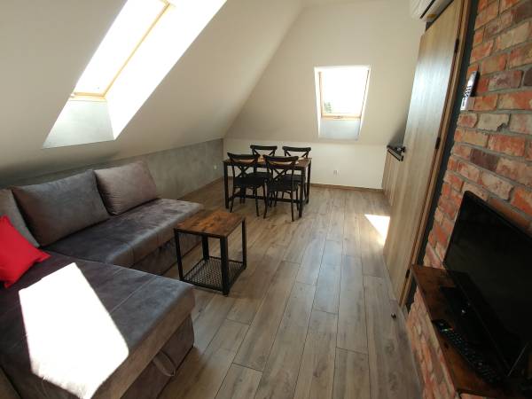 Apartament dwupokojowy na piętrze nr 2