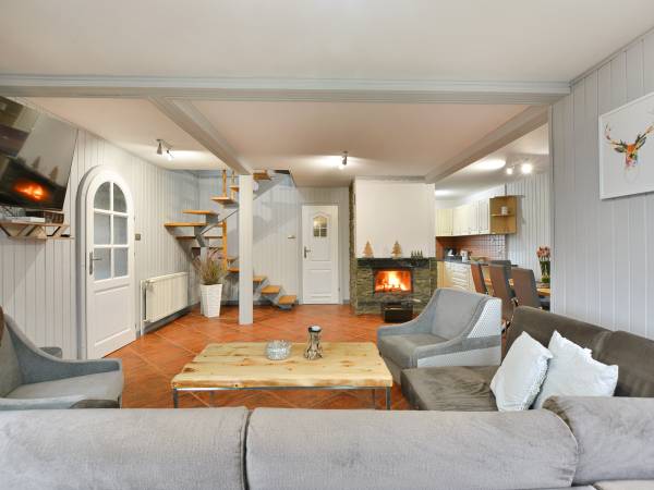 salon z kominkiem 2 poziom