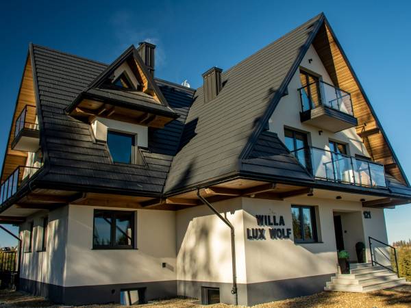 Willa Lux Wolf