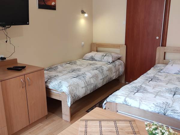 Pokój 2-3 osobowy w oddzielnym domku