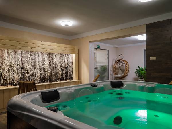 Sauna, jacuzzi, tężnia solna.