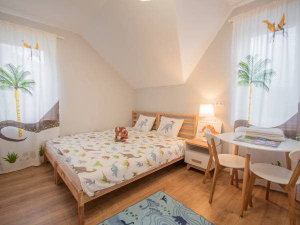 Pokój nr 2 na piętrze