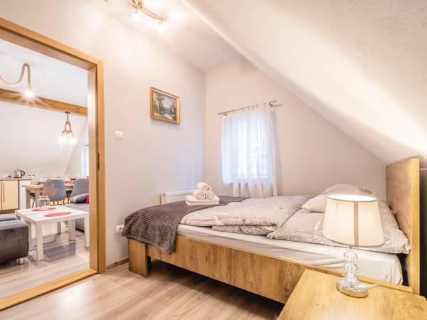 Apartament CZERWONY