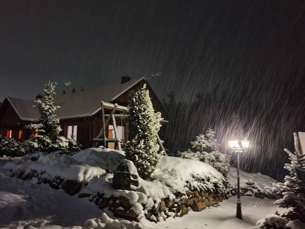 Pokoje i domki przy Leśniczówce