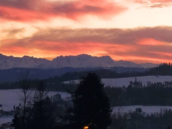 Zachód słońca widok z okna