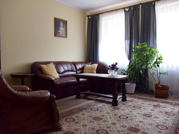 duży pokój-kanapa 2 osob.rozkładana