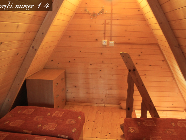 Domki bliźniacze na górze