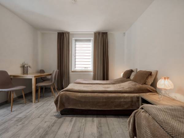 Pokój 4 osobowy na parterze ( dogodny dla rodzin z maluszkami )