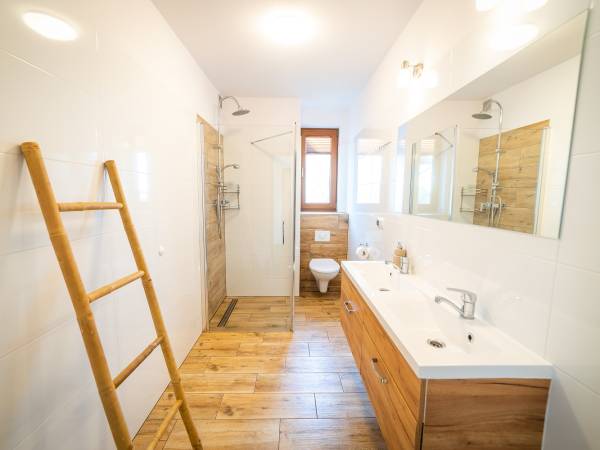 Willa Tałty apartamenty nad samym jeziorem