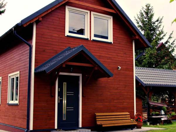 Dom od strony wejściowej