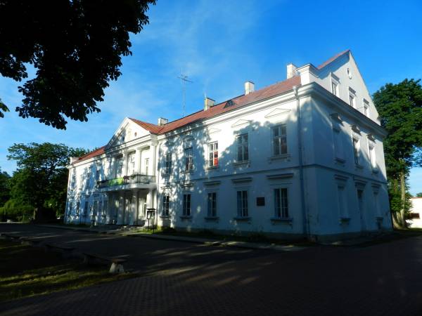 Budynek dawnego Zarzadu Ordynacji