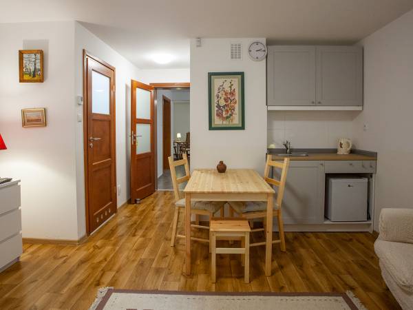 pokój dwuosobowy - niski parter