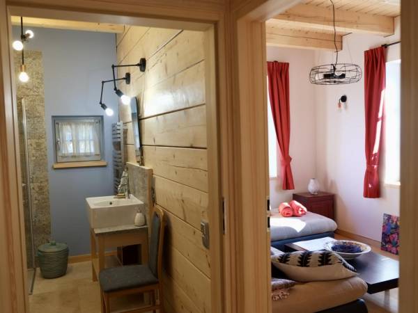 Dzika Róża Lubiatowo