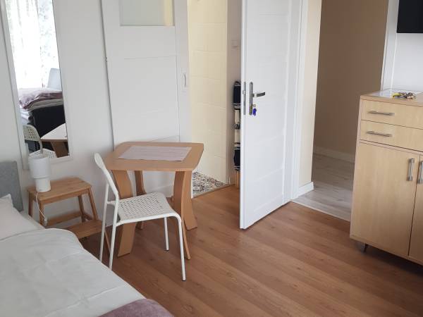 pokój nr 7, trzyosobowy z łazienką tv i balkonem