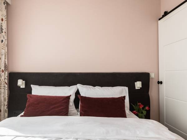 pokój dwuosobowy z łazienką