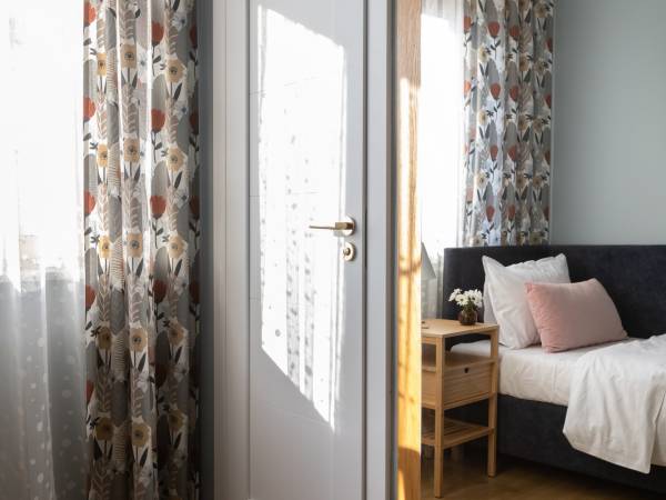 pokój z dwoma łóżkami pojedynczymi