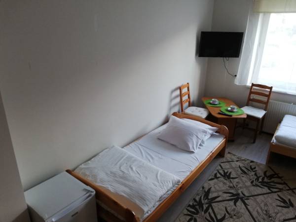 pokoj 3 os. z łazienką 