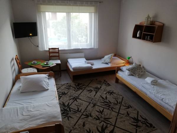 pokoj 3 os. z łazienką 