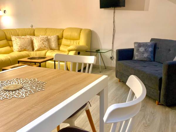 Apartament 4-5 os. z anexem kuchennym