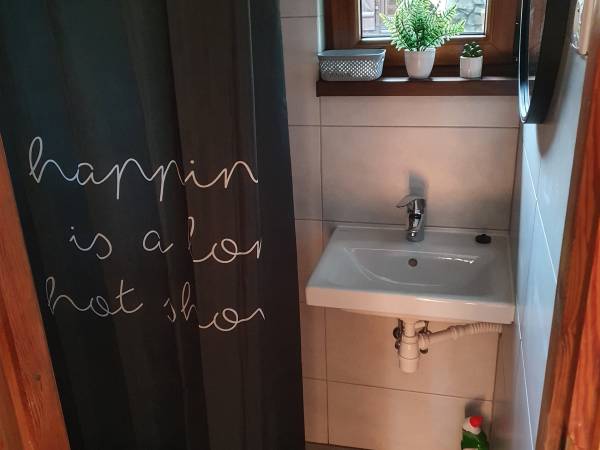 Domek nr 4 łazienka