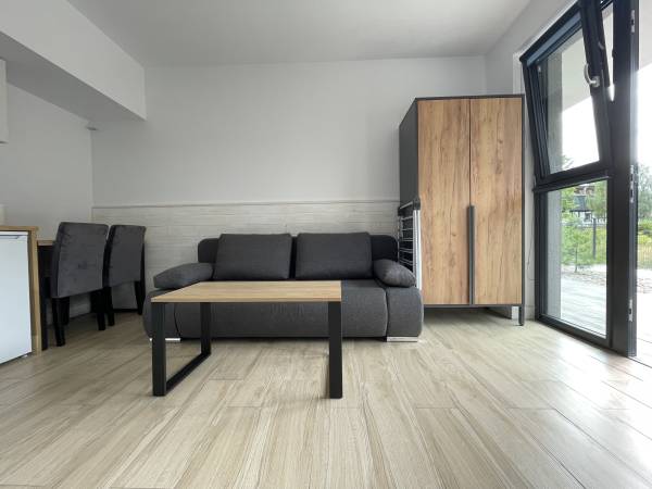 Apartament z tarasem pokój dzienny 