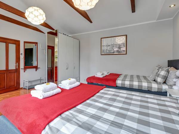 Studio Red 40m2 z balkonem 