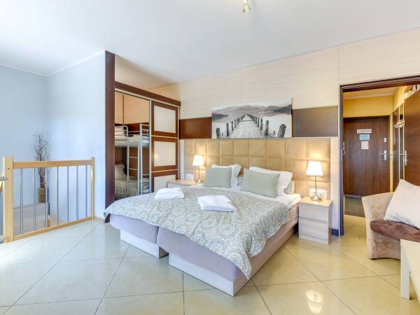 Apartament Gray 55m2 z balkonem i 2 sypialniami