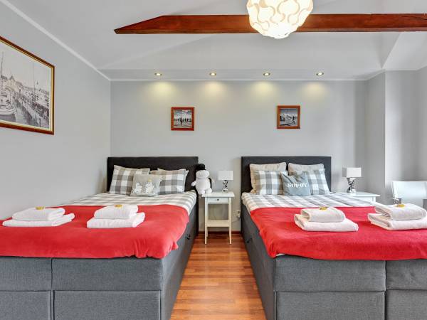 Studio Red 40m2 z balkonem 