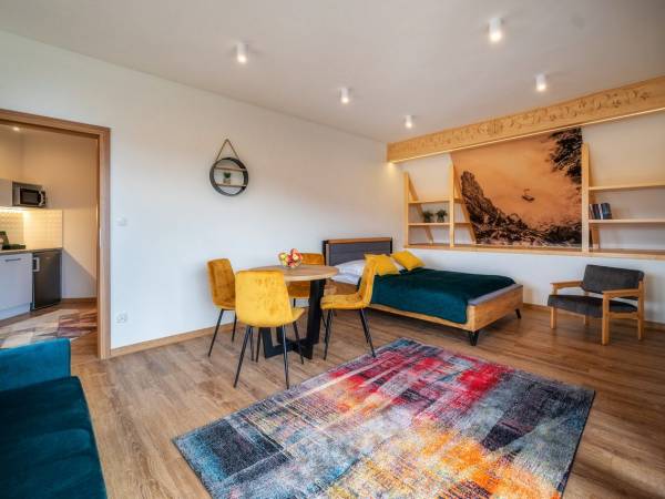 Apartament Kolorowe Poduszki