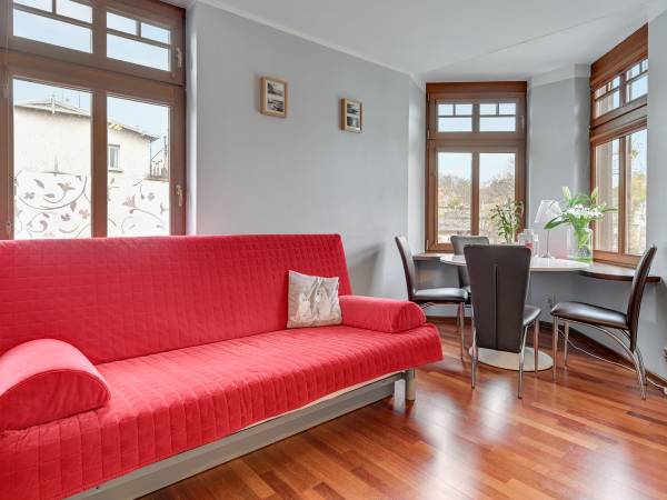 Studio White 35m2 z aneksem kuchennym i łazienką