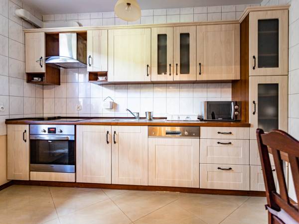 Pokoje Gościnne Pod Strzechą