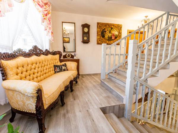 Pokoje Gościnne Pod Strzechą