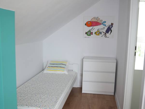 Domek: Kolorowa biel 