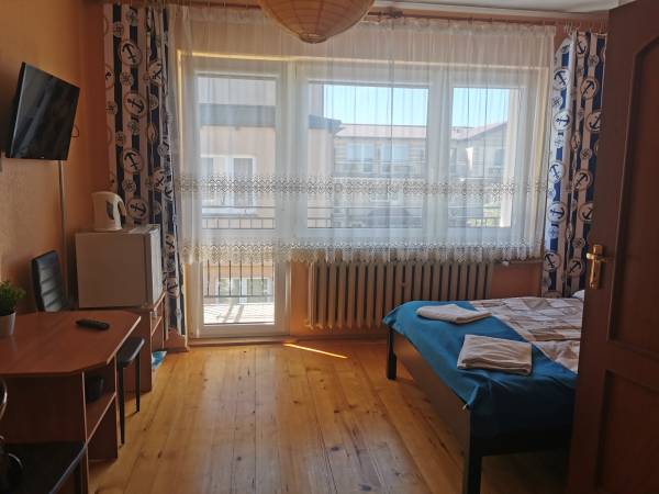 Pokój nr 8 - 2 osobowy z łazienką i balkonem 