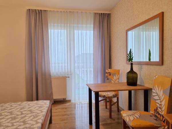 Nr B . Pokój 3 os. z balkonem