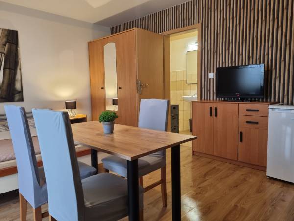  NR C . Pokój 4 os. z balkonem