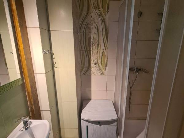 Łązienka, sypialnia trzyosobowa, segment nr 1