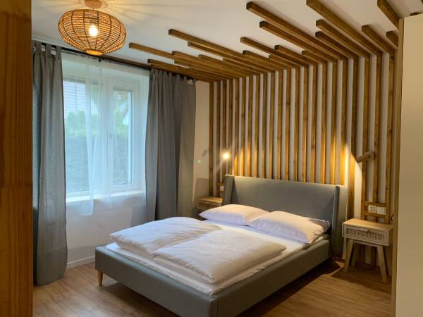 PENSJONACIK PODDĄBIE 1