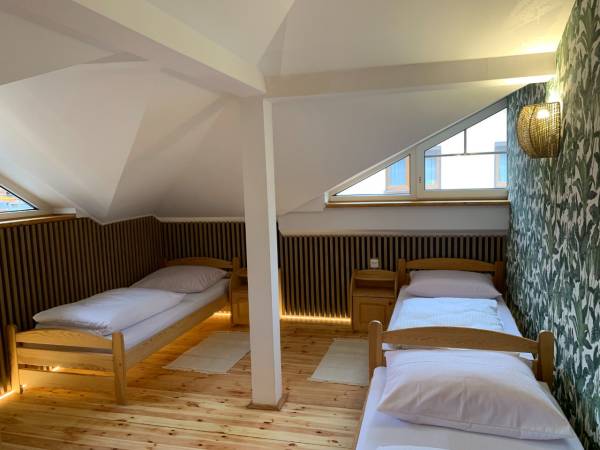 PENSJONACIK PODDĄBIE 1