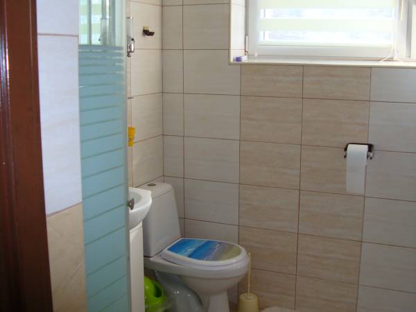 lazienka pokoju dwuosobowego na pietrze