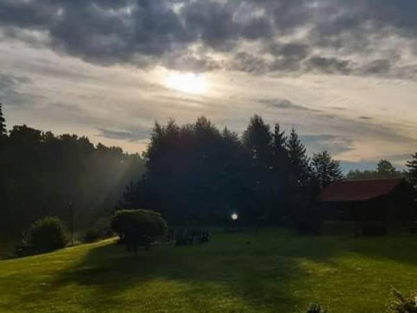 Dębowa Ostoja - domki agroturystyczne nad stawem