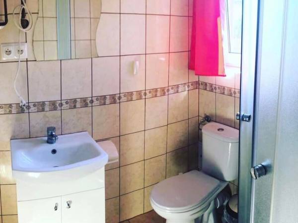 Łazienka w pokoju 2-3 osobowym