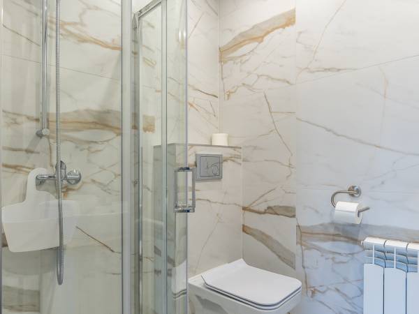 Apartamenty i Pokoje nad brzegiem jeziora Tałty