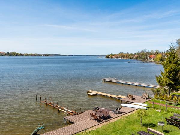 Apartamenty i Pokoje nad brzegiem jeziora Tałty