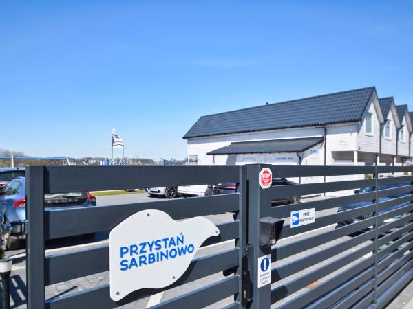 Wjazd do Przystań Sarbinowo